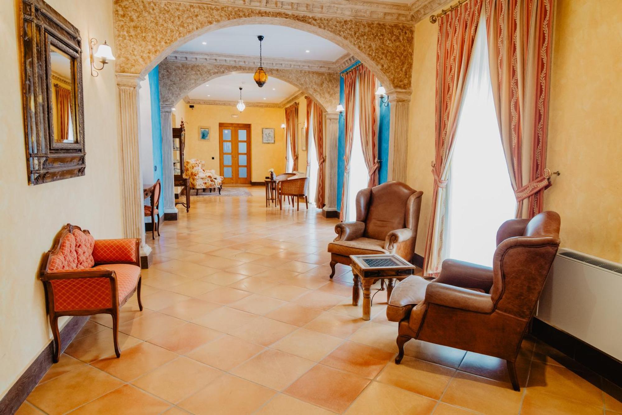 Hotel Hacienda Don Manuel Granja de Torrehermosa Bagian luar foto