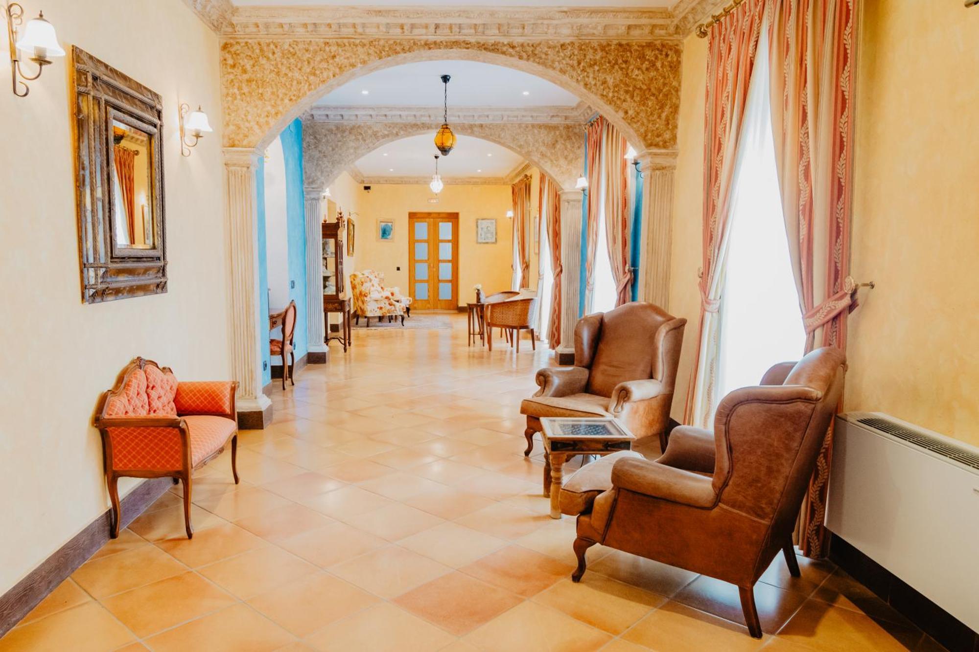 Hotel Hacienda Don Manuel Granja de Torrehermosa Bagian luar foto