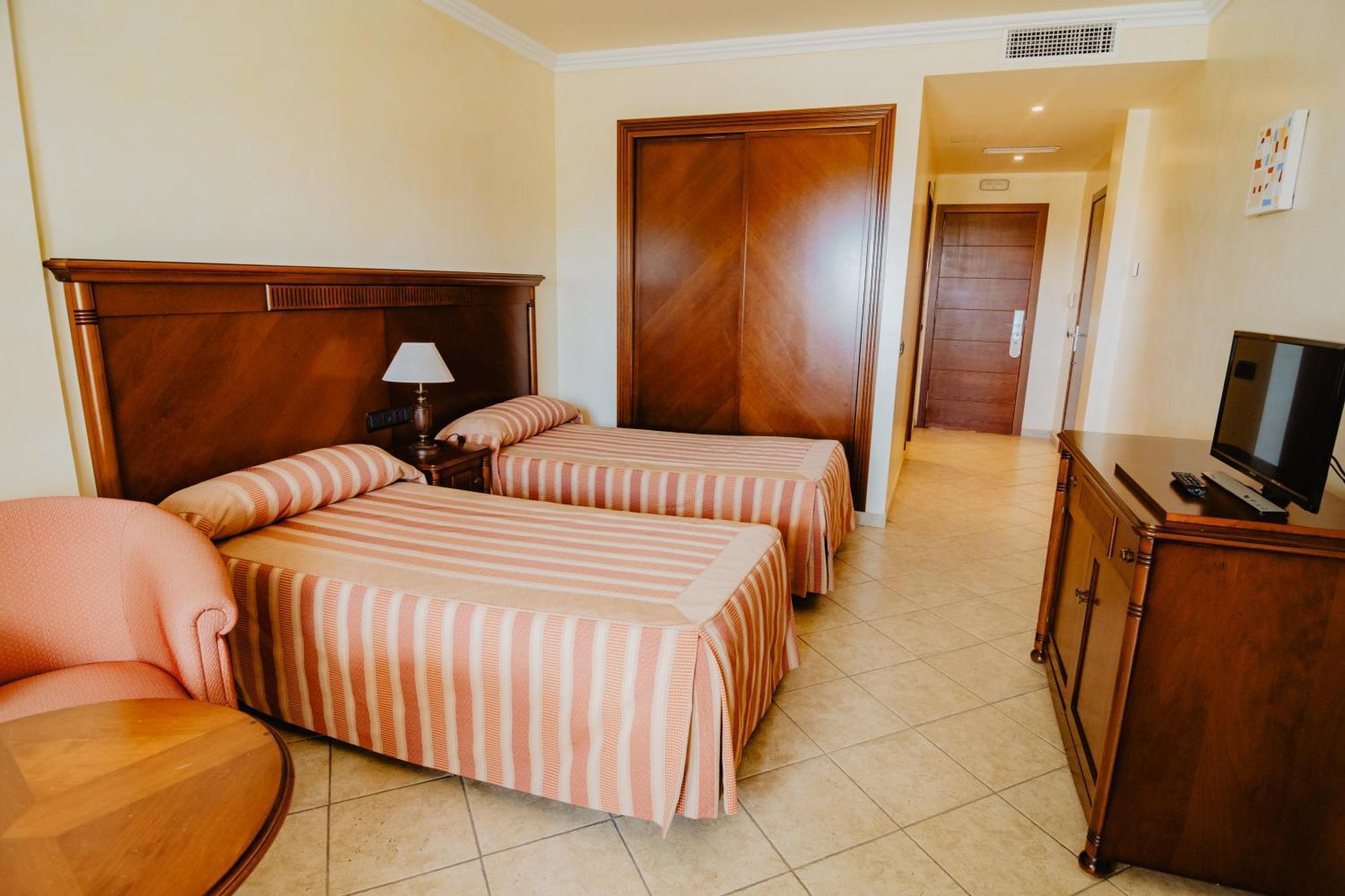 Hotel Hacienda Don Manuel Granja de Torrehermosa Bagian luar foto